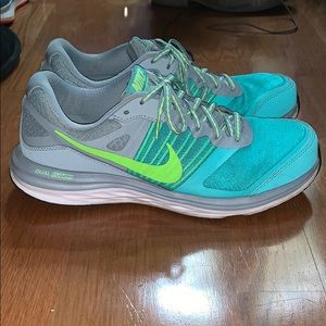 Nike Dual Fusion X women’s running shoes
